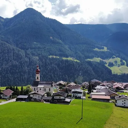 Marhof Pustertal 아파트 *