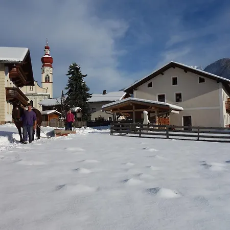 アパート Marhof Pustertal アンラス
