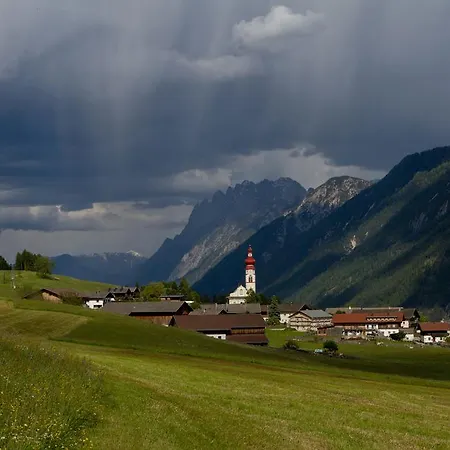 Marhof Pustertal - Trojwiese Apartment Anras