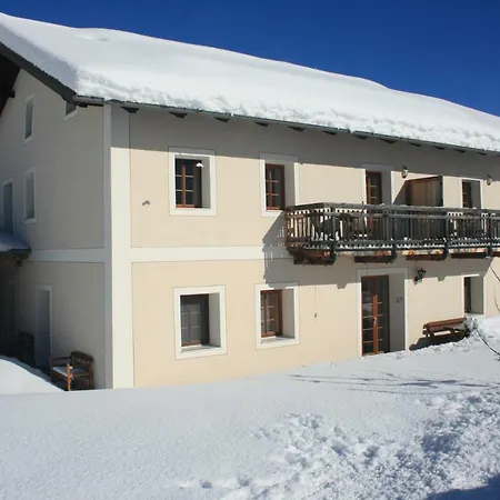 アパート Marhof Pustertal アンラス